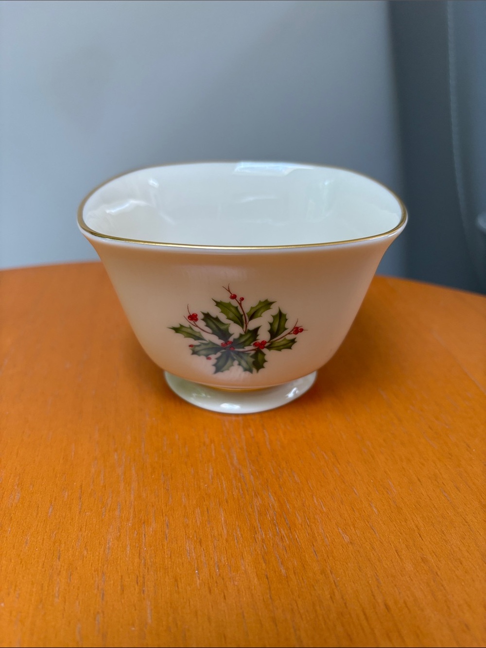 Lenox vintage small holiday bowl